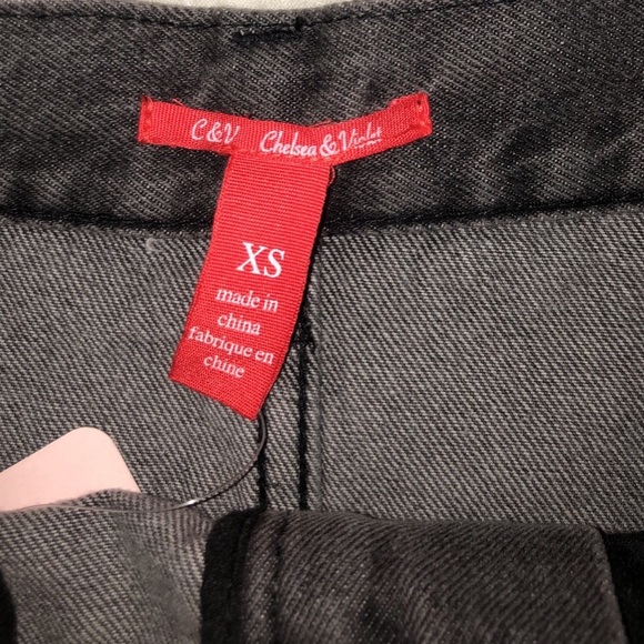 NEVER WORN WITH TAGS black denim ripped skirt - Picture 5 of 5